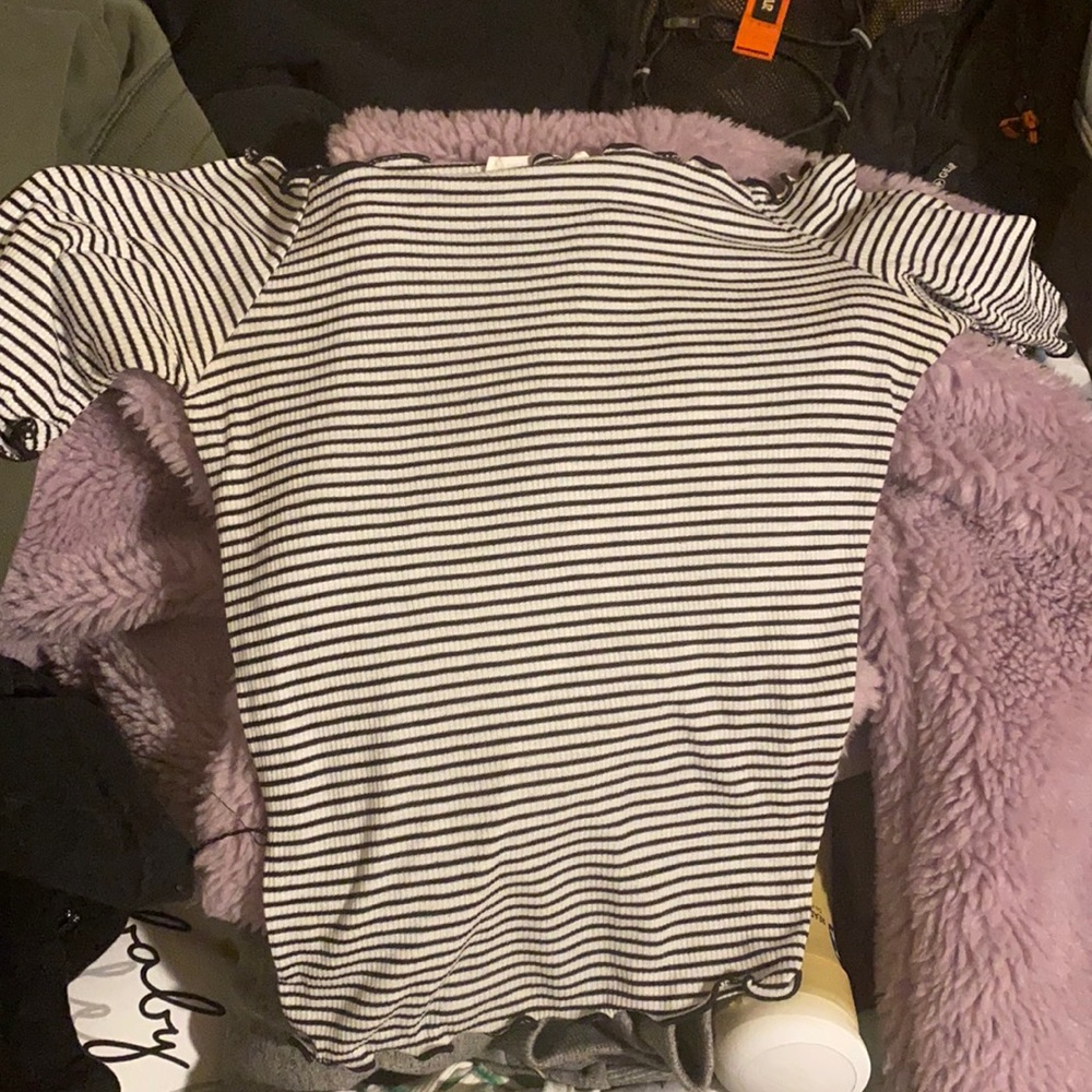 a of the shoulder top